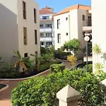Americas - 2 Bedrooms - Flayla-a * 阿罗纳